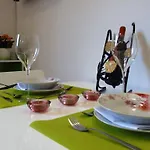 아파트먼트 이바나 *