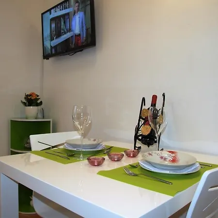 Ivana Apartamento *